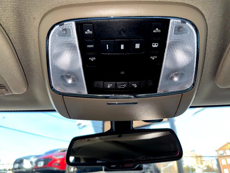 Used 2016 Jeep Grand Cherokee Overland image 28