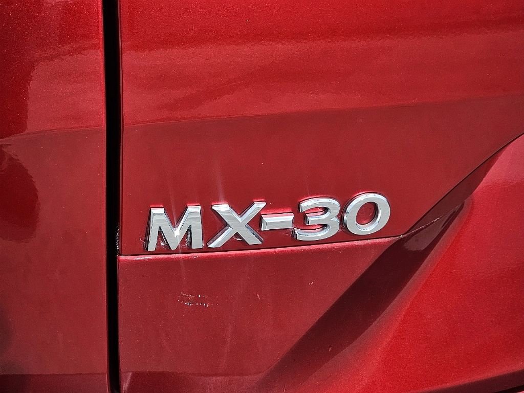 Certified 2022 MAZDA MX-30 Electric w/ Premium Plus Pkg FWD image 14