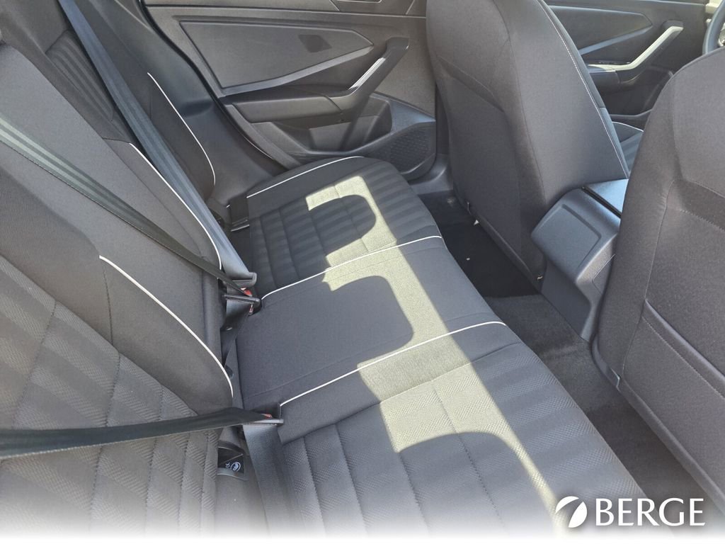 Used 2024 Volkswagen Jetta Sport image 28
