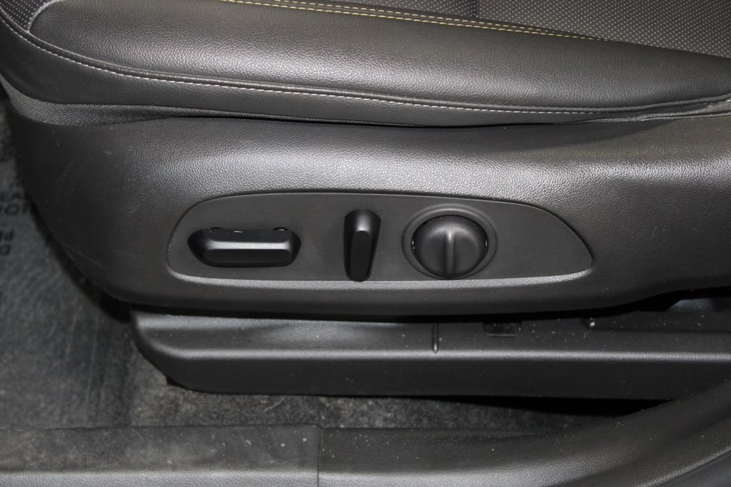 Used 2024 Chevrolet Trax ACTIV w/ Sunroof Package FWD image 18