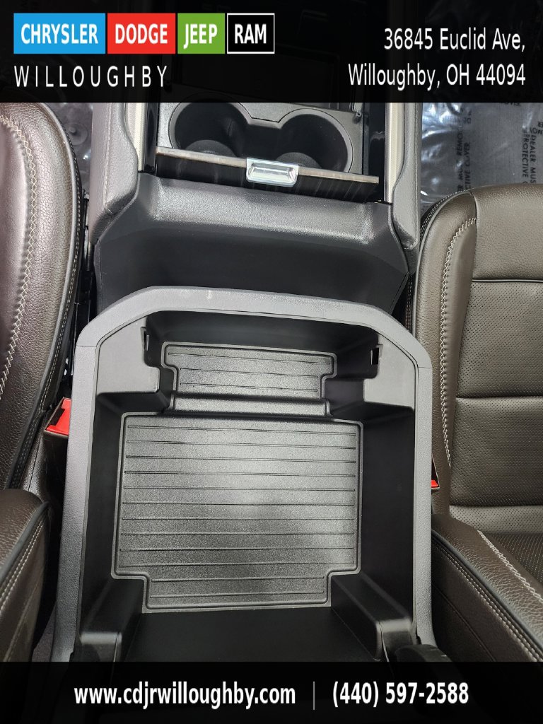 Used 2023 GMC Yukon Denali AWD/4WD image 25