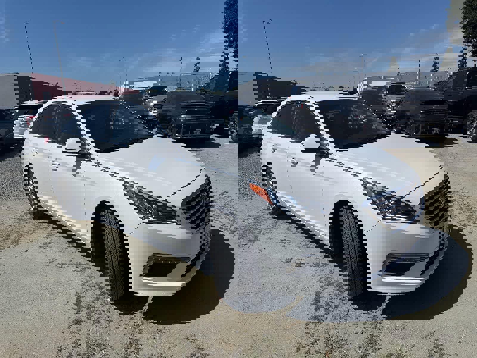 Used 2015 Hyundai Sonata SE image 3