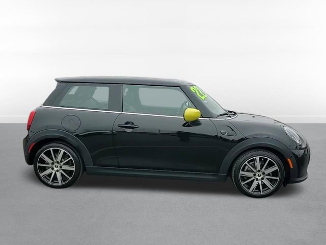 Used 2022 MINI Cooper SE image 4