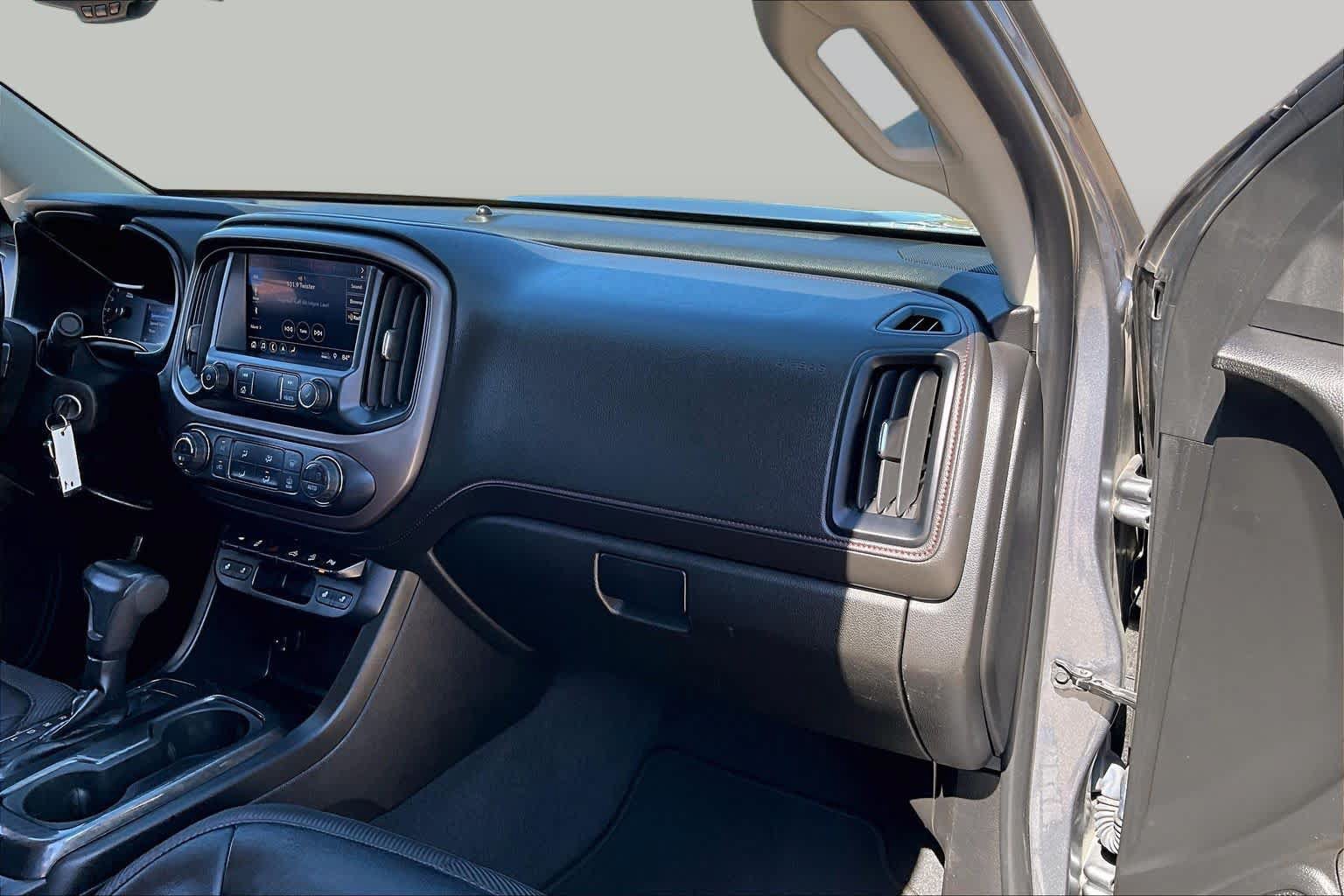 Used 2019 GMC Canyon All Terrain w/ Trailering Package AWD/4WD image 17