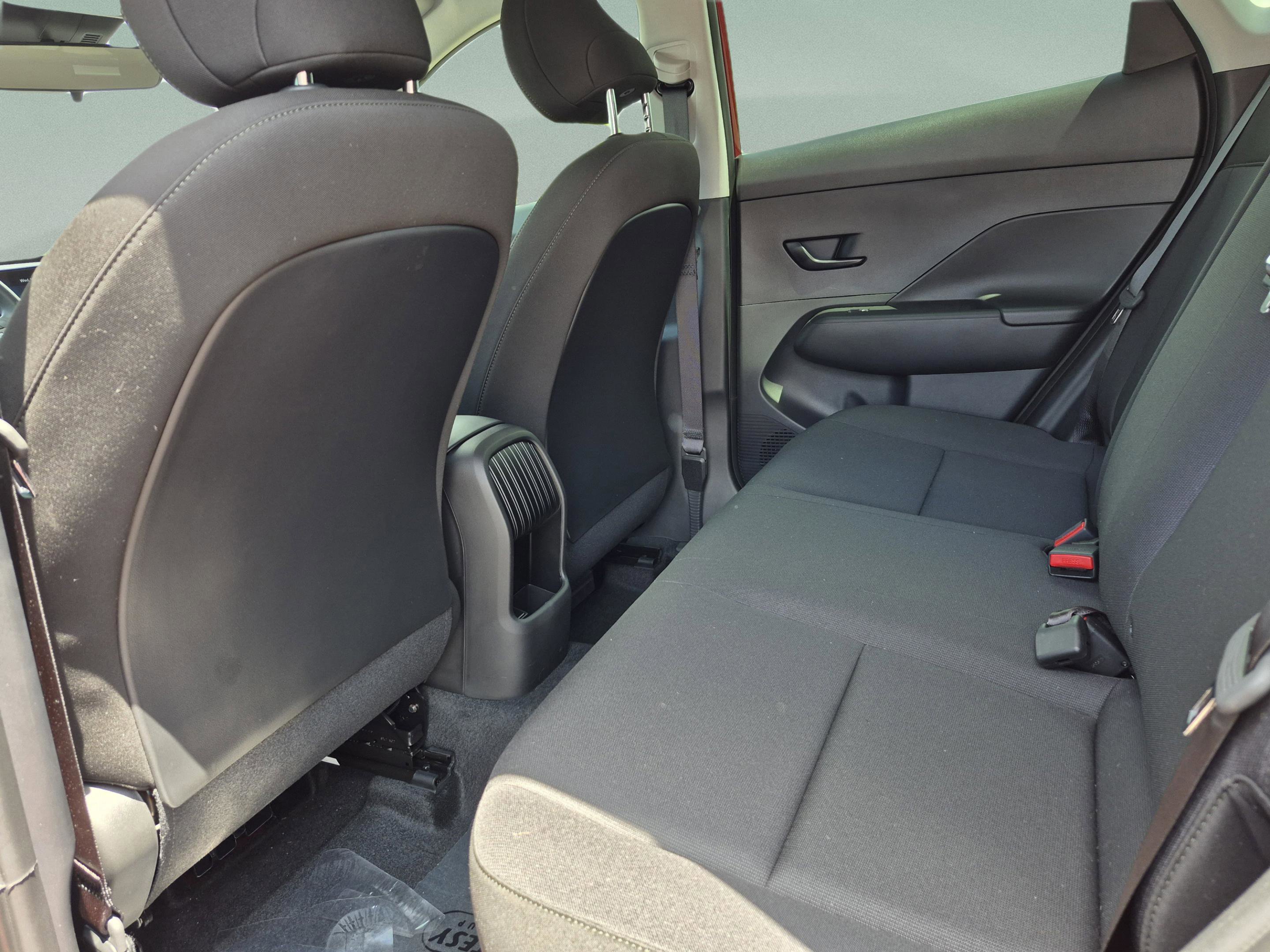New 2026 Hyundai Kona SE FWD image 16