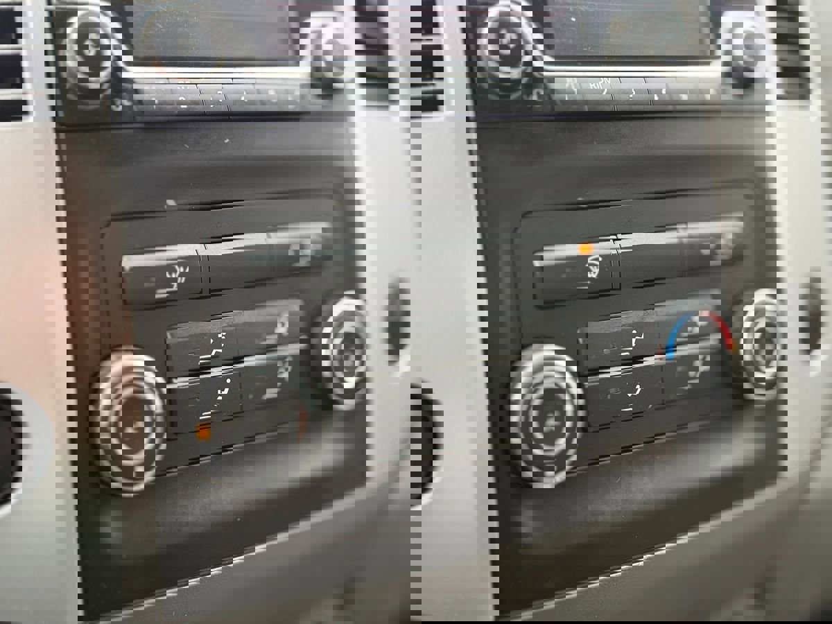 Used 2018 Nissan Frontier S image 25