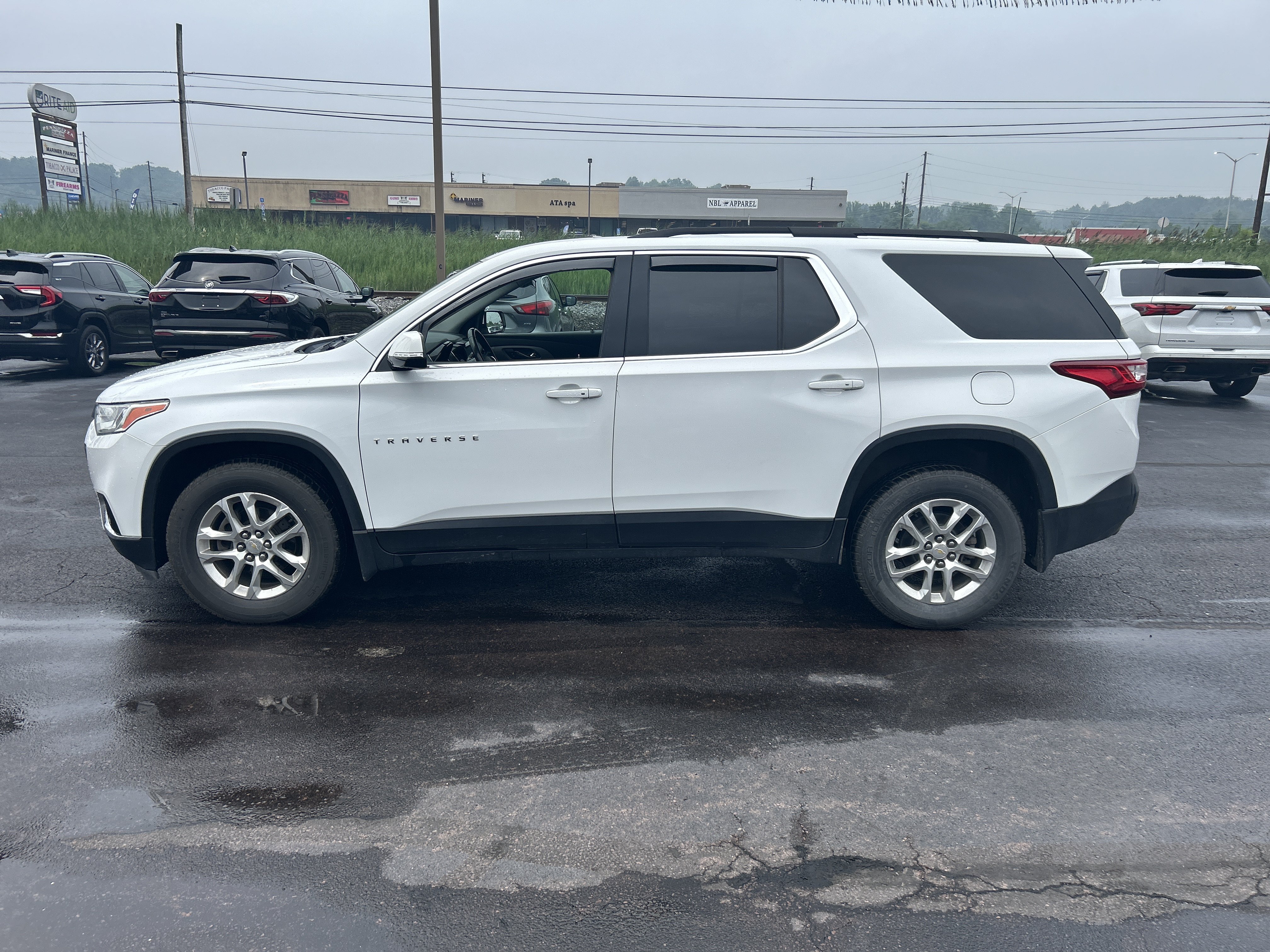 Used 2019 Chevrolet Traverse LT AWD/4WD image 7