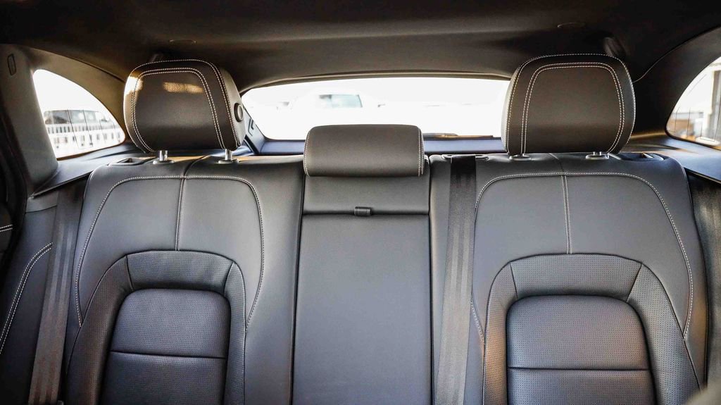 Used 2024 Jaguar F-PACE R-Dynamic S image 27