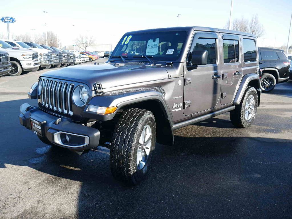 Used 2018 Jeep Wrangler Unlimited Sahara image 4