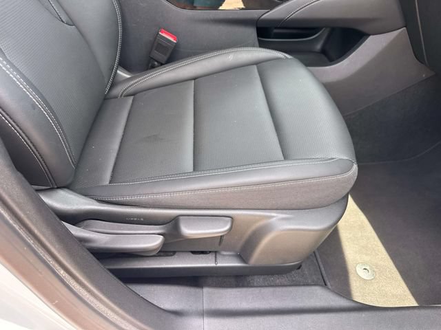 Used 2025 Buick Envision Preferred AWD/4WD image 17