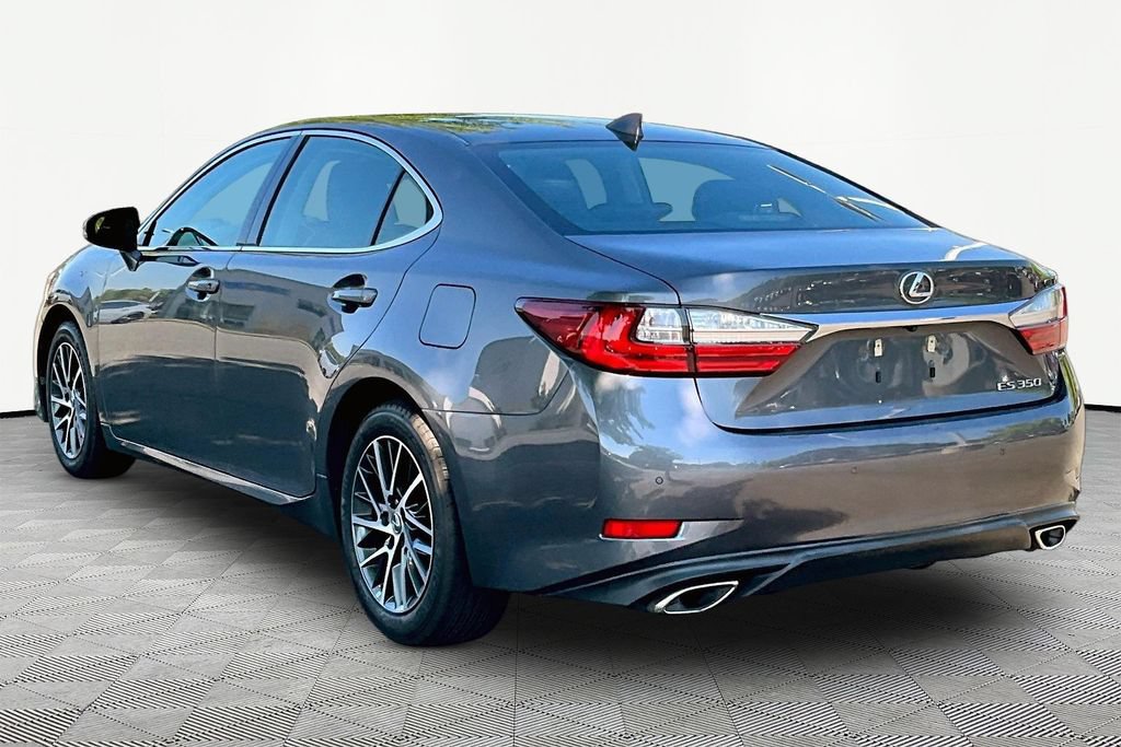 Used 2017 Lexus ES 350 w/ Luxury Package FWD image 5