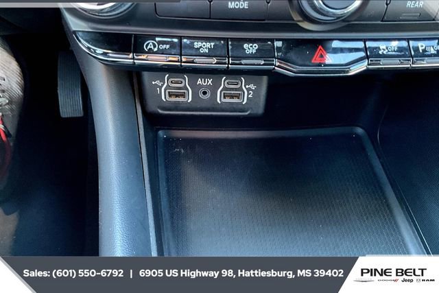 Used 2024 Dodge Durango GT image 23