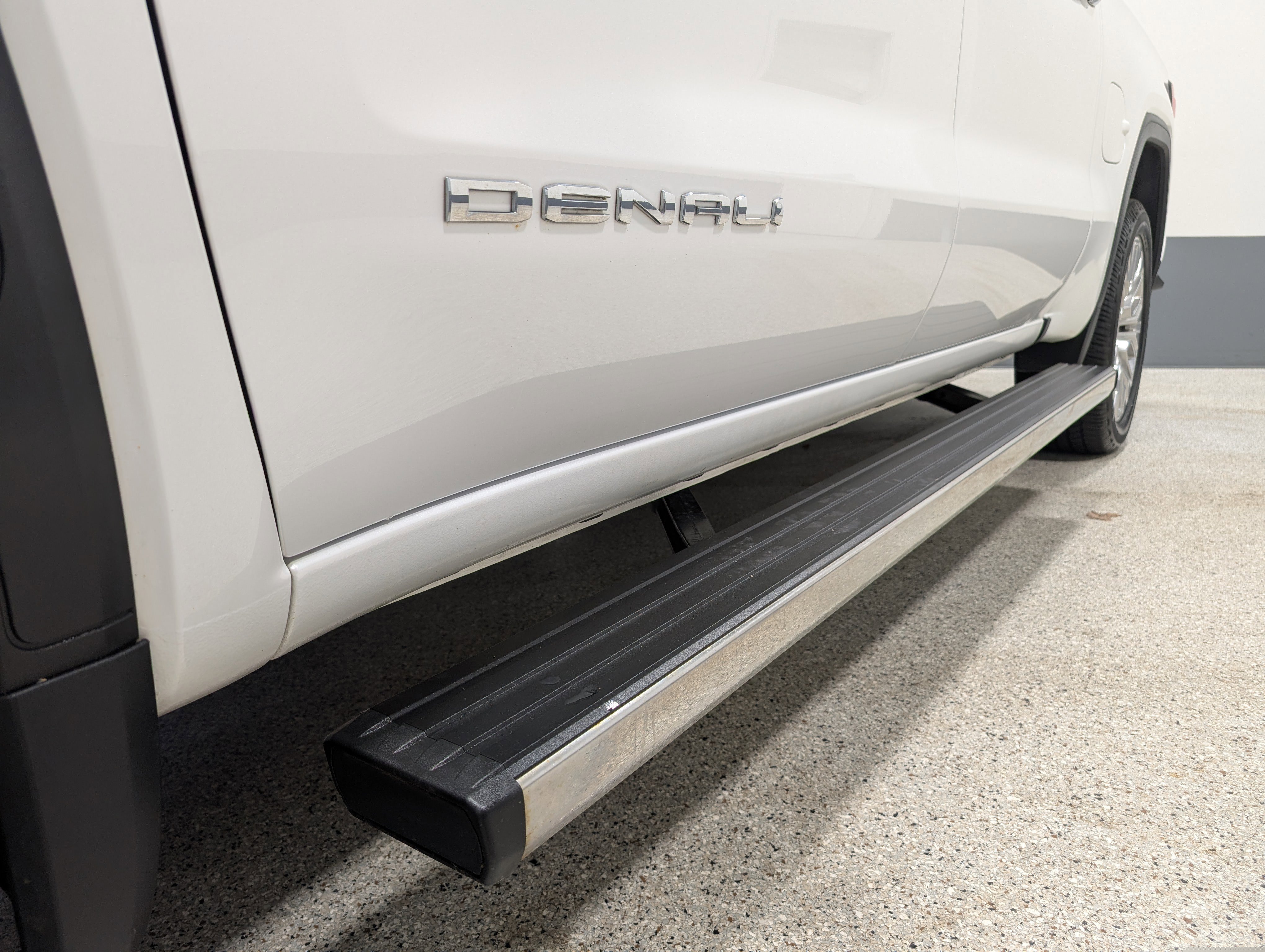 Used 2021 GMC Sierra 1500 Denali w/ Denali Ultimate Package image 9