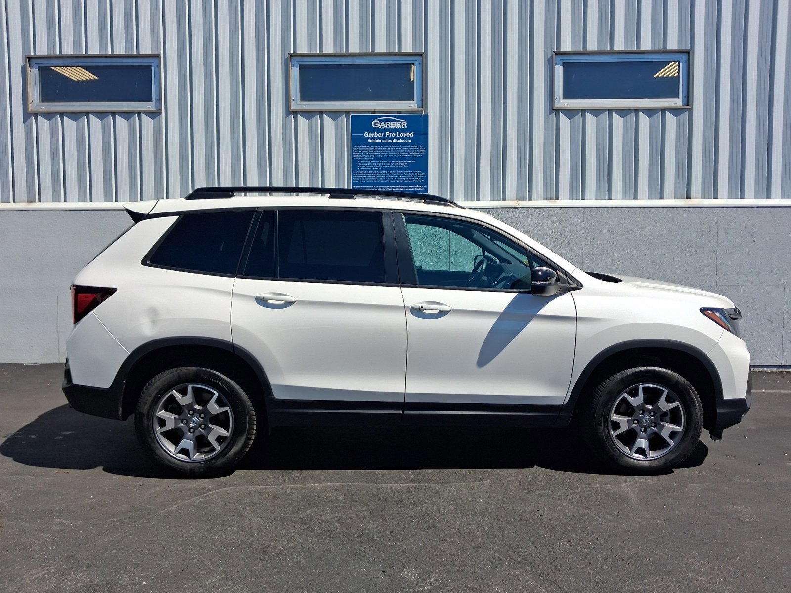 Used 2023 Honda Passport TrailSport image 9