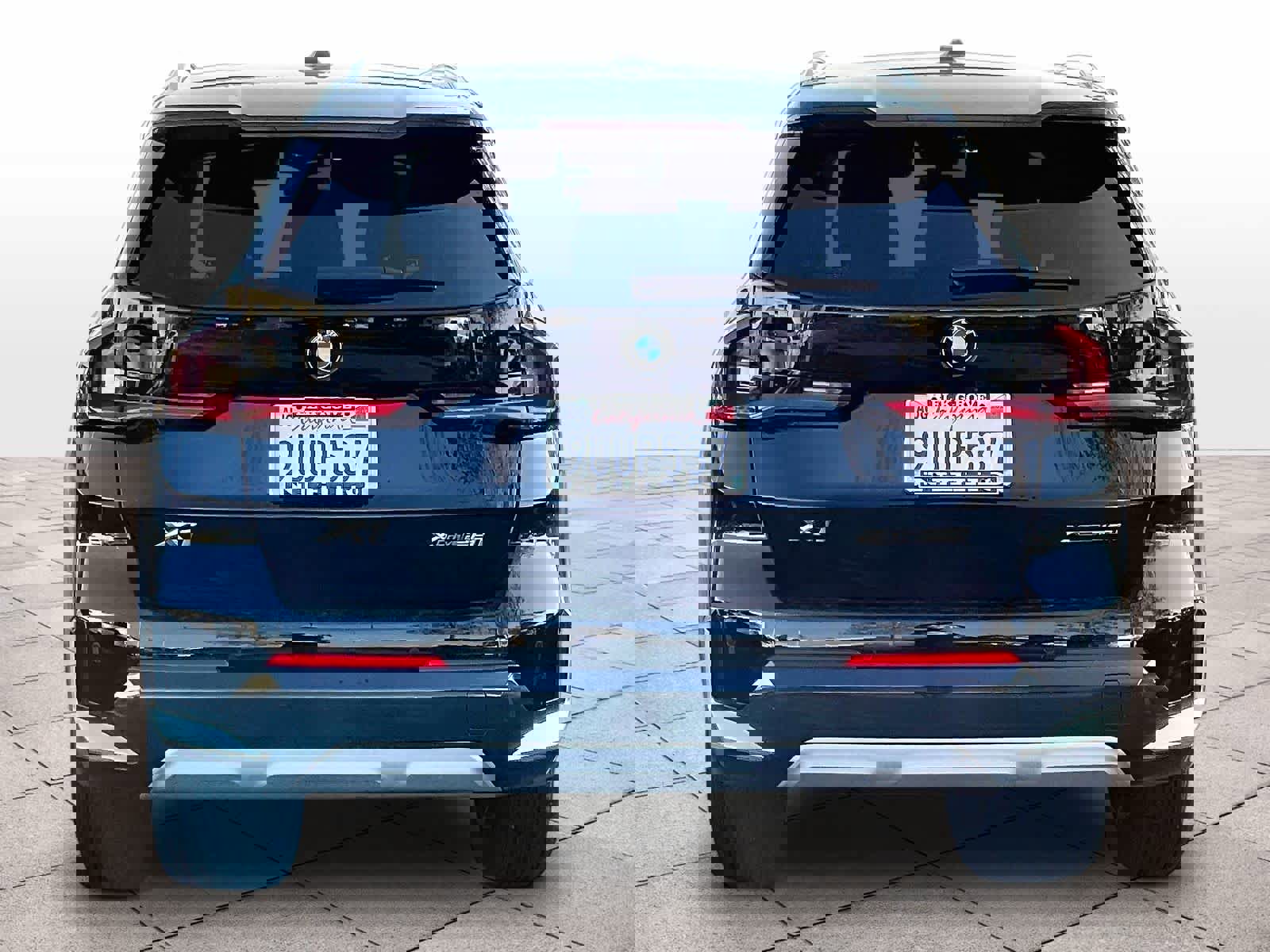 Used 2025 BMW X1 xDrive28i w/ Convenience Package image 7