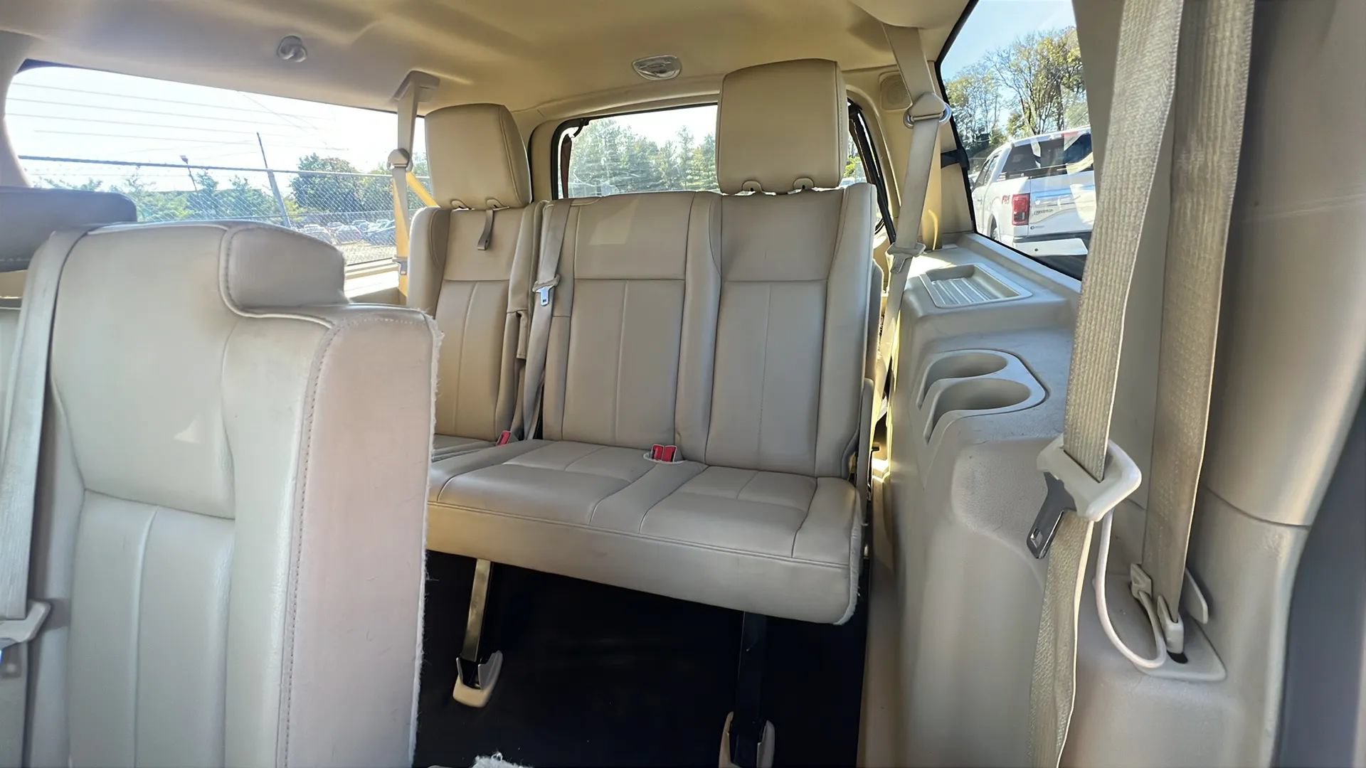 Used 2017 Ford Expedition EL Limited w/ Equipment Group 301A AWD/4WD image 28