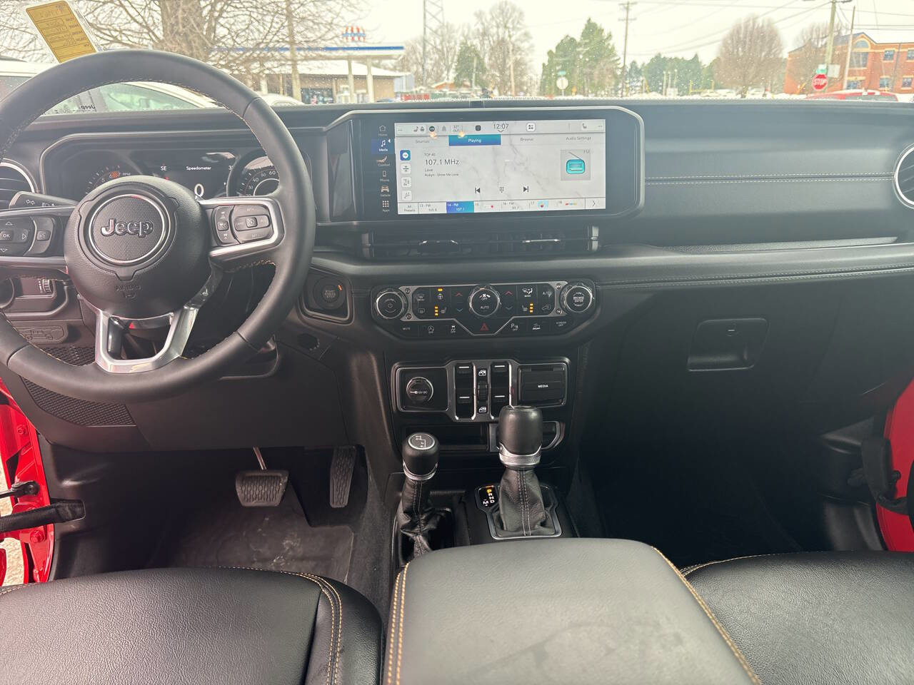 Used 2024 Jeep Wrangler Unlimited Sahara w/ Safety Group AWD/4WD image 35