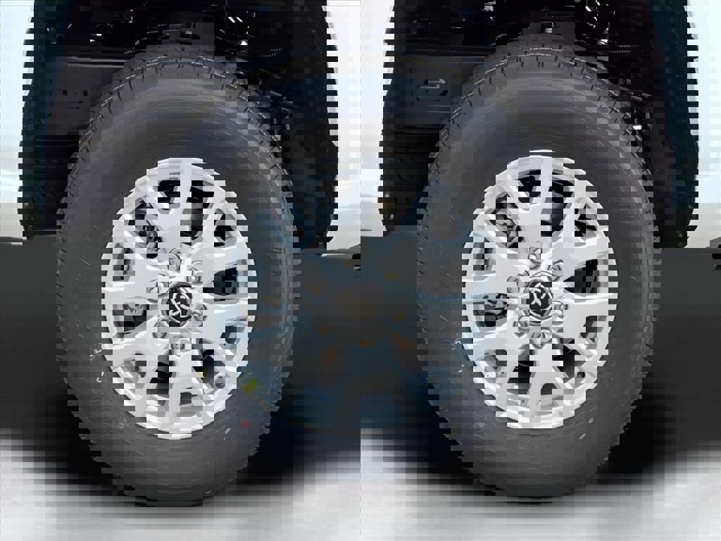 New 2025 Toyota Tacoma SR5 image 7