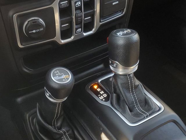 Used 2018 Jeep Wrangler Unlimited Sahara w/ Dual Top Group image 26