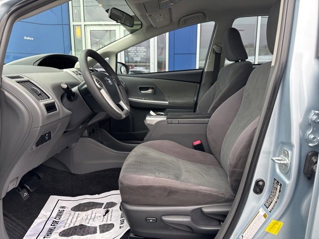 Used 2013 Toyota Prius V Three image 14