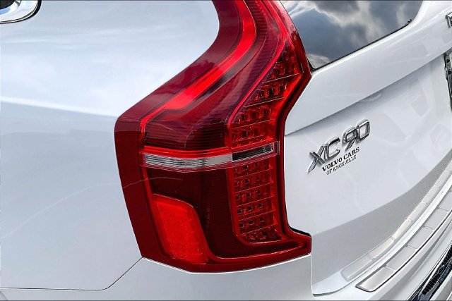 Certified 2024 Volvo XC90 T8 Ultimate w/ Protection Package Premier AWD/4WD image 34