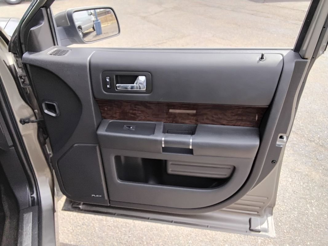 Used 2013 Ford Flex Limited AWD/4WD image 16