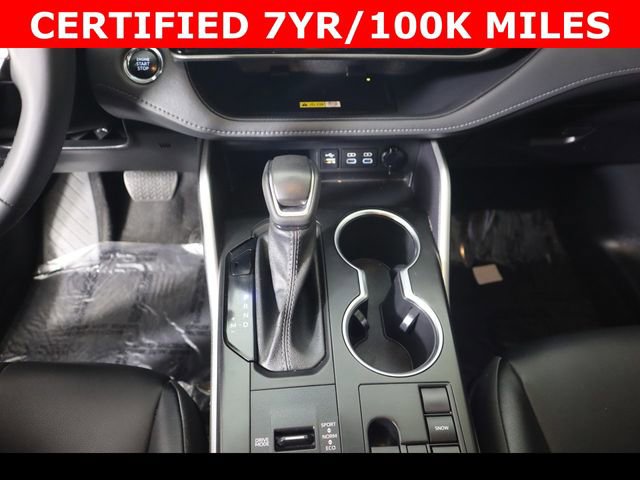 Used 2023 Toyota Highlander XLE FWD image 24