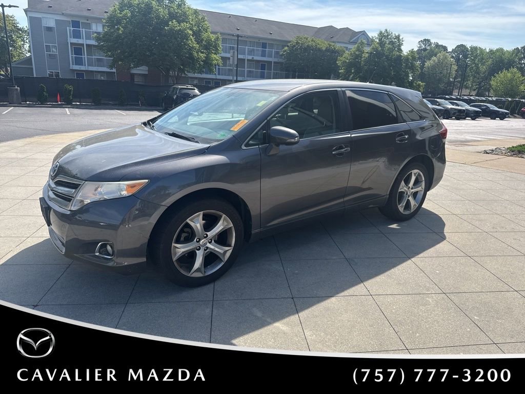 Used 2014 Toyota Venza XLE FWD image 1