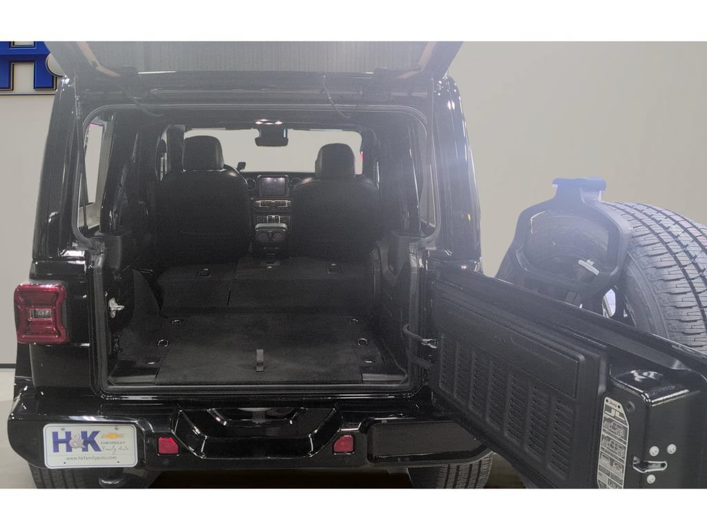 Used 2023 Jeep Wrangler Unlimited Sahara AWD/4WD image 26