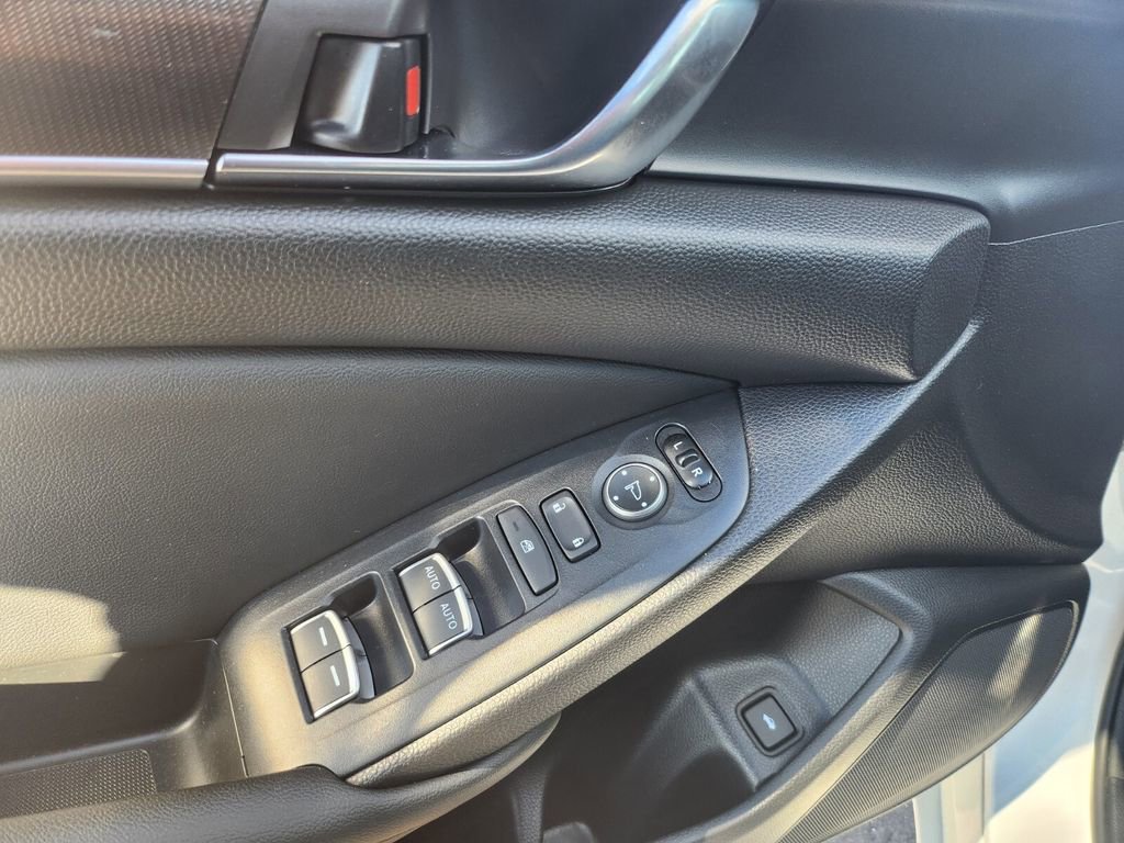 Used 2022 Honda Accord Sport image 29
