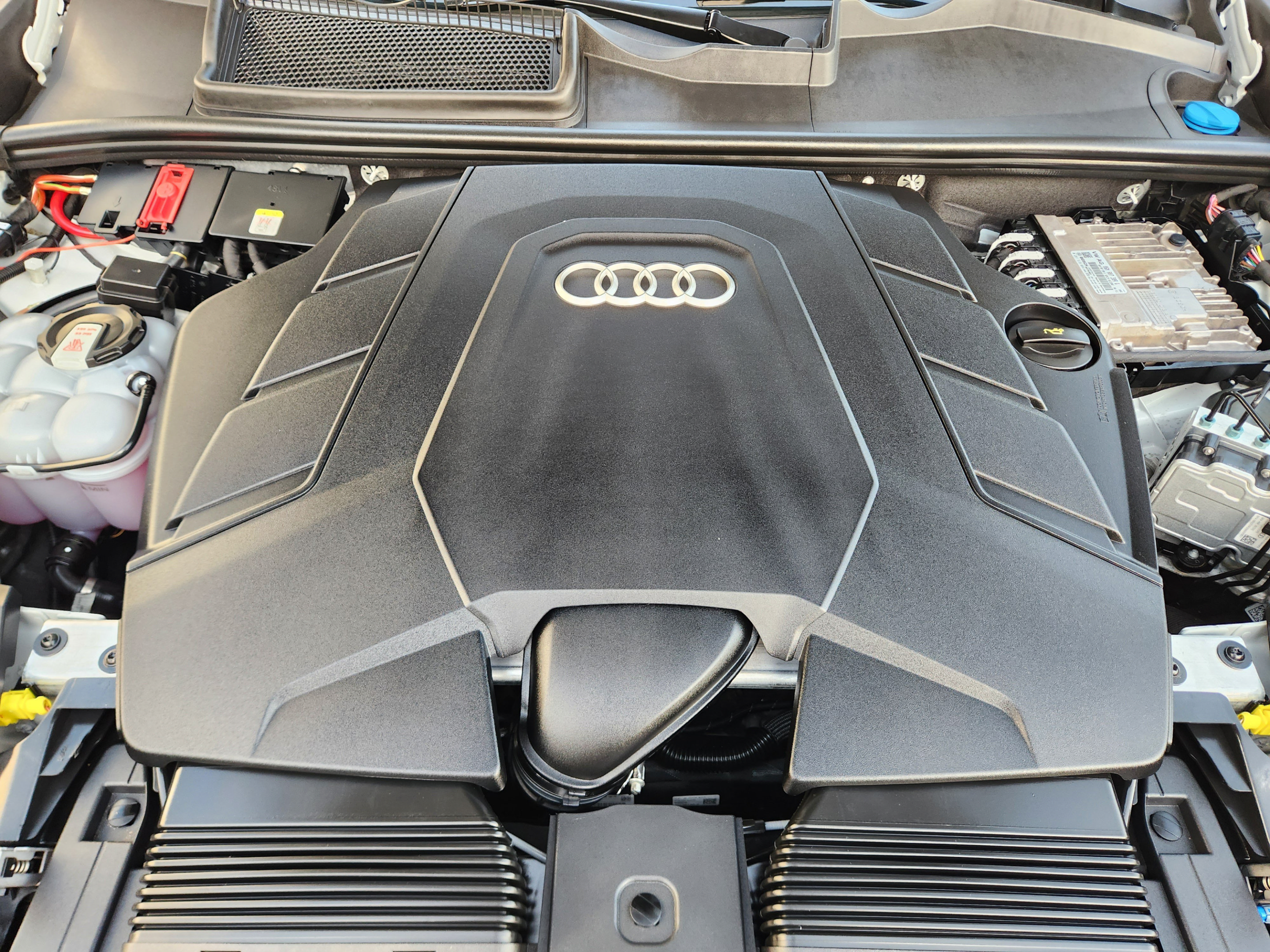 Used 2026 Audi Q8 Premium Plus AWD/4WD image 26