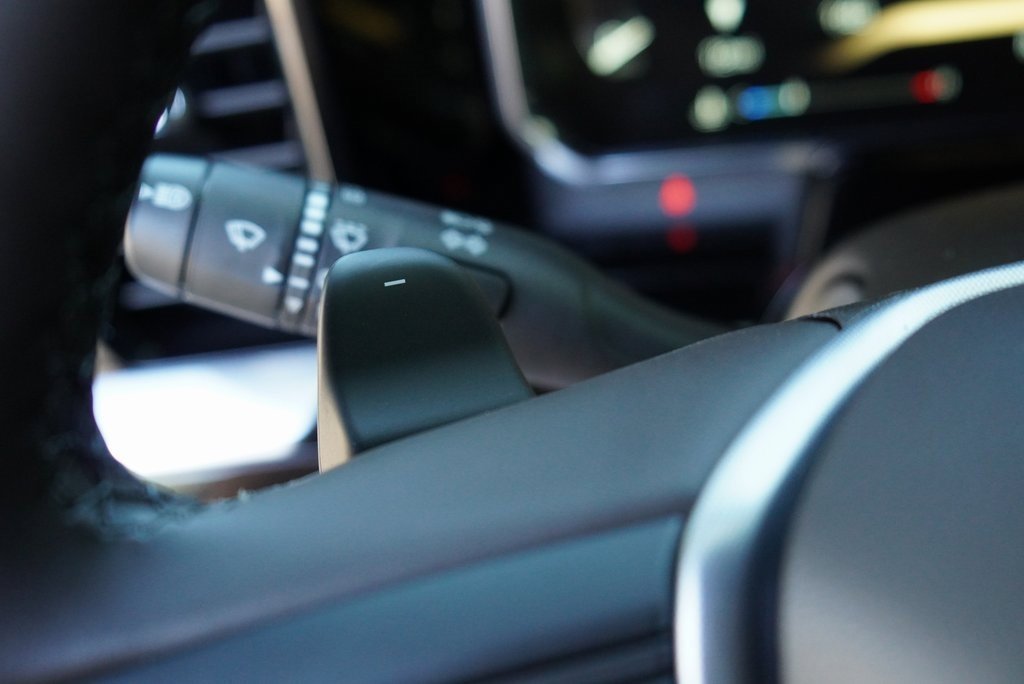 New 2026 GMC Sierra 1500 SLT image 19