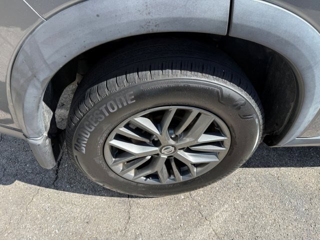 Used 2021 Nissan Rogue S image 10