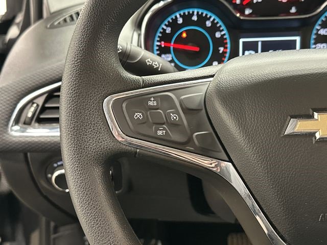 Used 2017 Chevrolet Cruze LT image 8