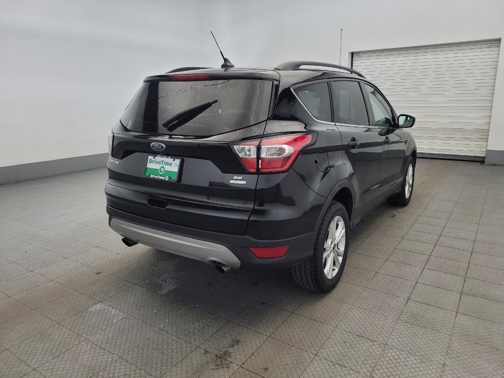 Used 2018 Ford Escape SE w/ SE Sync 3 Package image 9