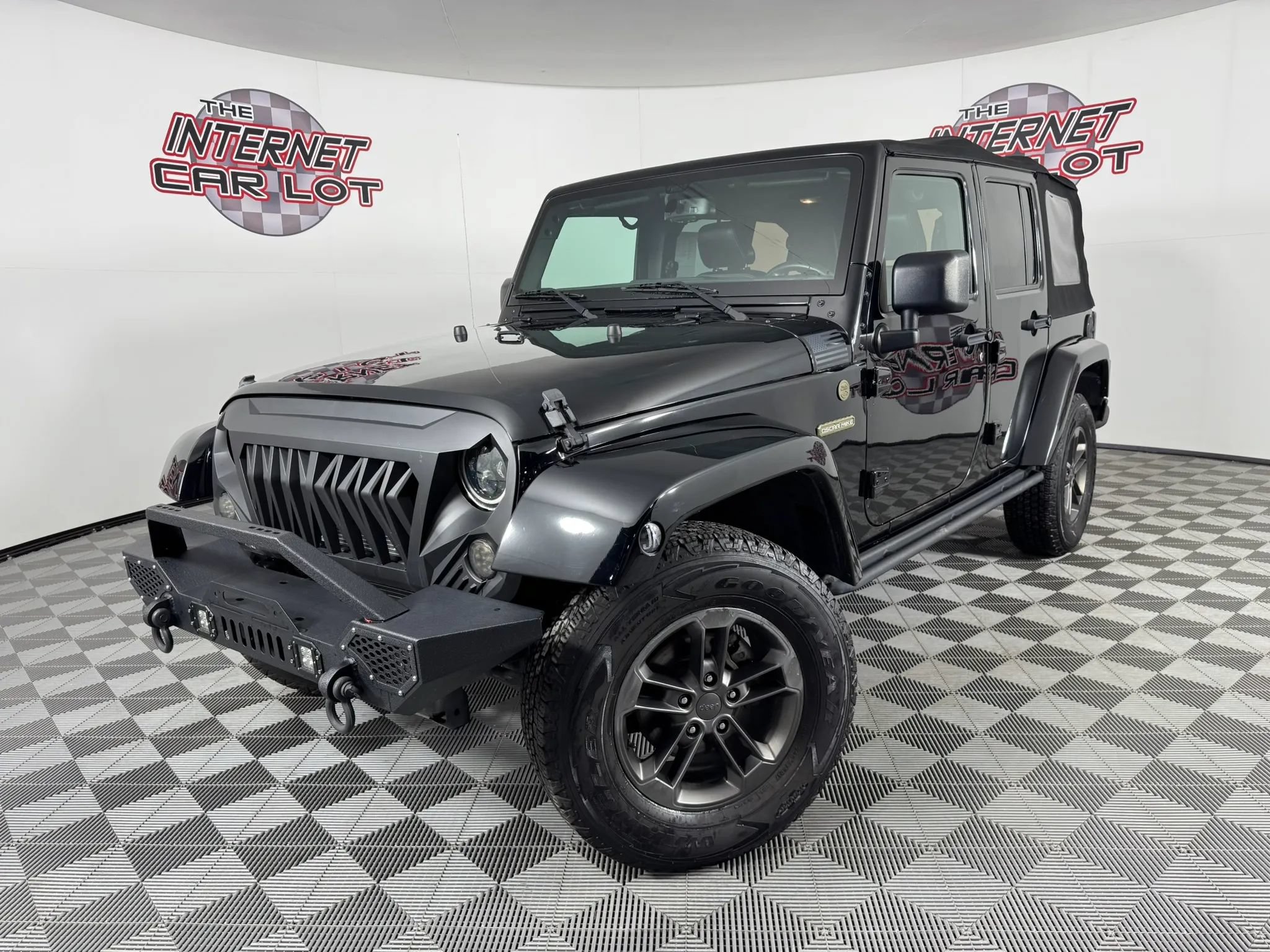 Used 2018 Jeep Wrangler Unlimited Sport AWD/4WD image 1