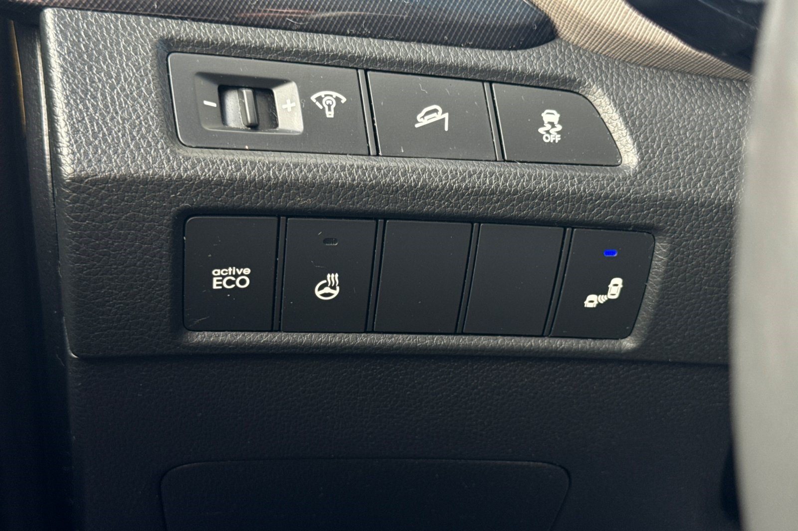 Used 2014 Hyundai Santa Fe Sport w/ Technology Package 14 FWD image 41