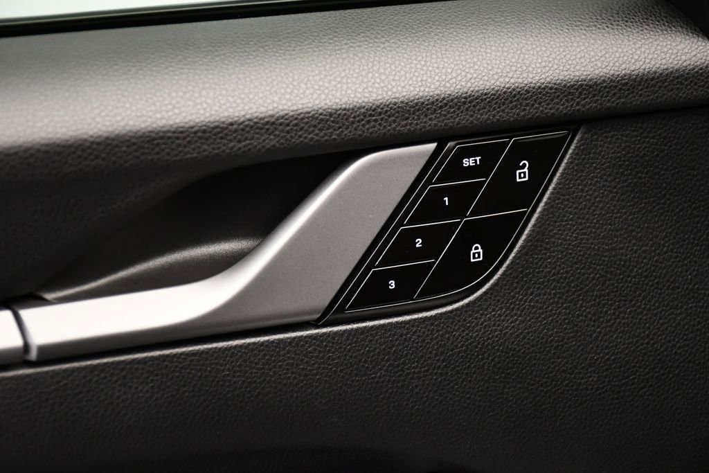 Used 2021 Porsche 911 Carrera image 34