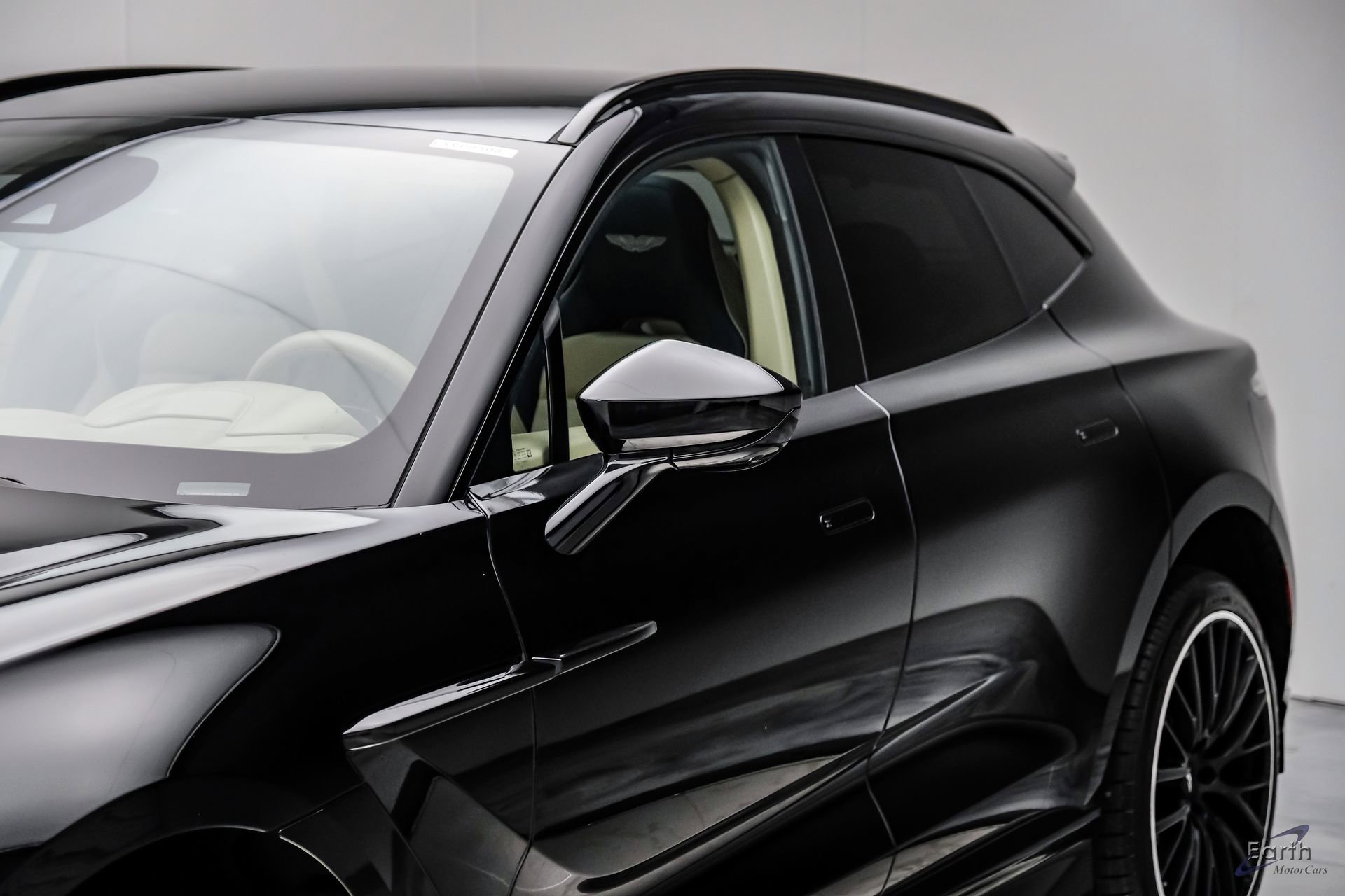 Used 2023 Aston Martin DBX 707 image 27