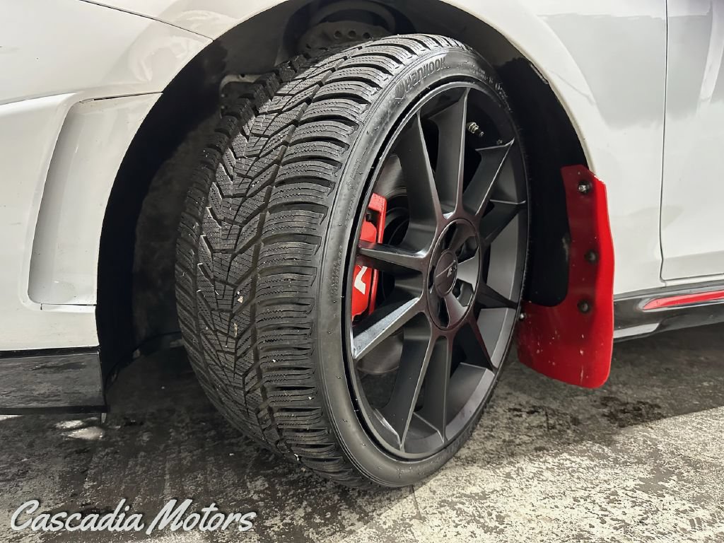 Used 2022 Hyundai Veloster N FWD image 31