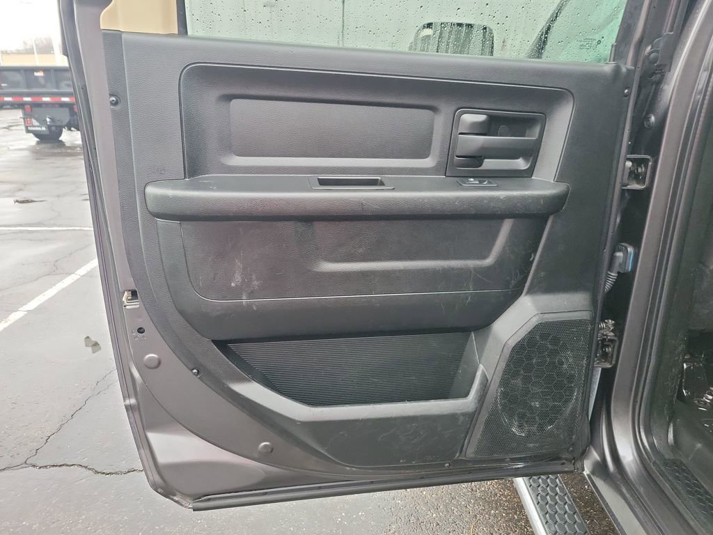 Used 2020 RAM 5500 Tradesman w/ Chrome Appearance Group image 31