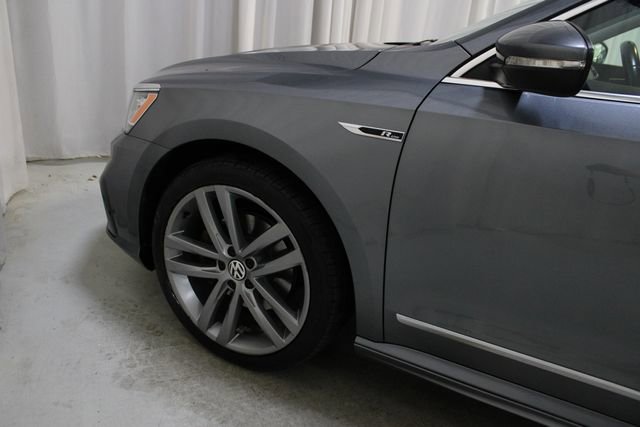 Used 2017 Volkswagen Passat 1.8T R-Line image 31