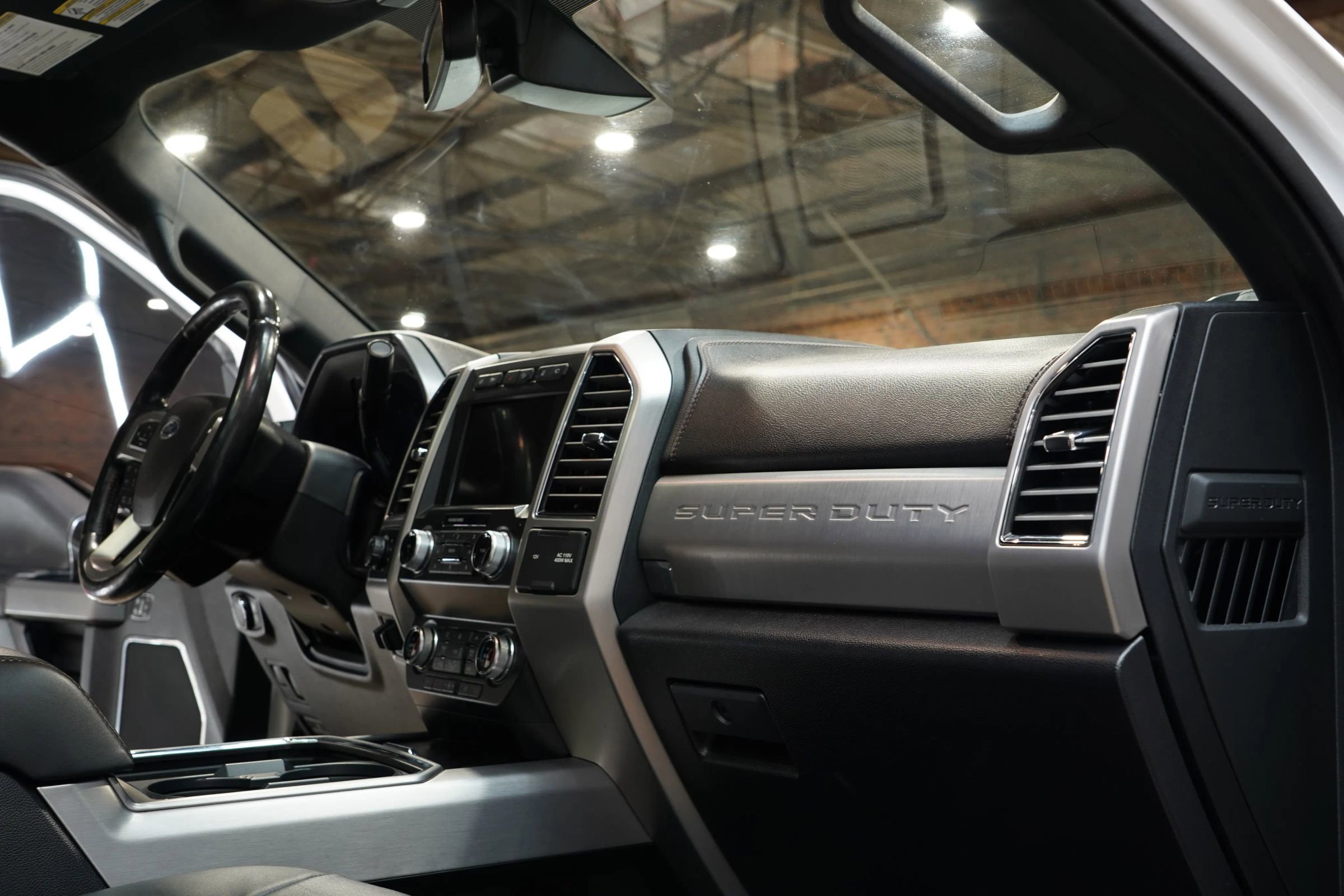 Used 2019 Ford F350 Platinum w/ Platinum Ultimate Package image 47