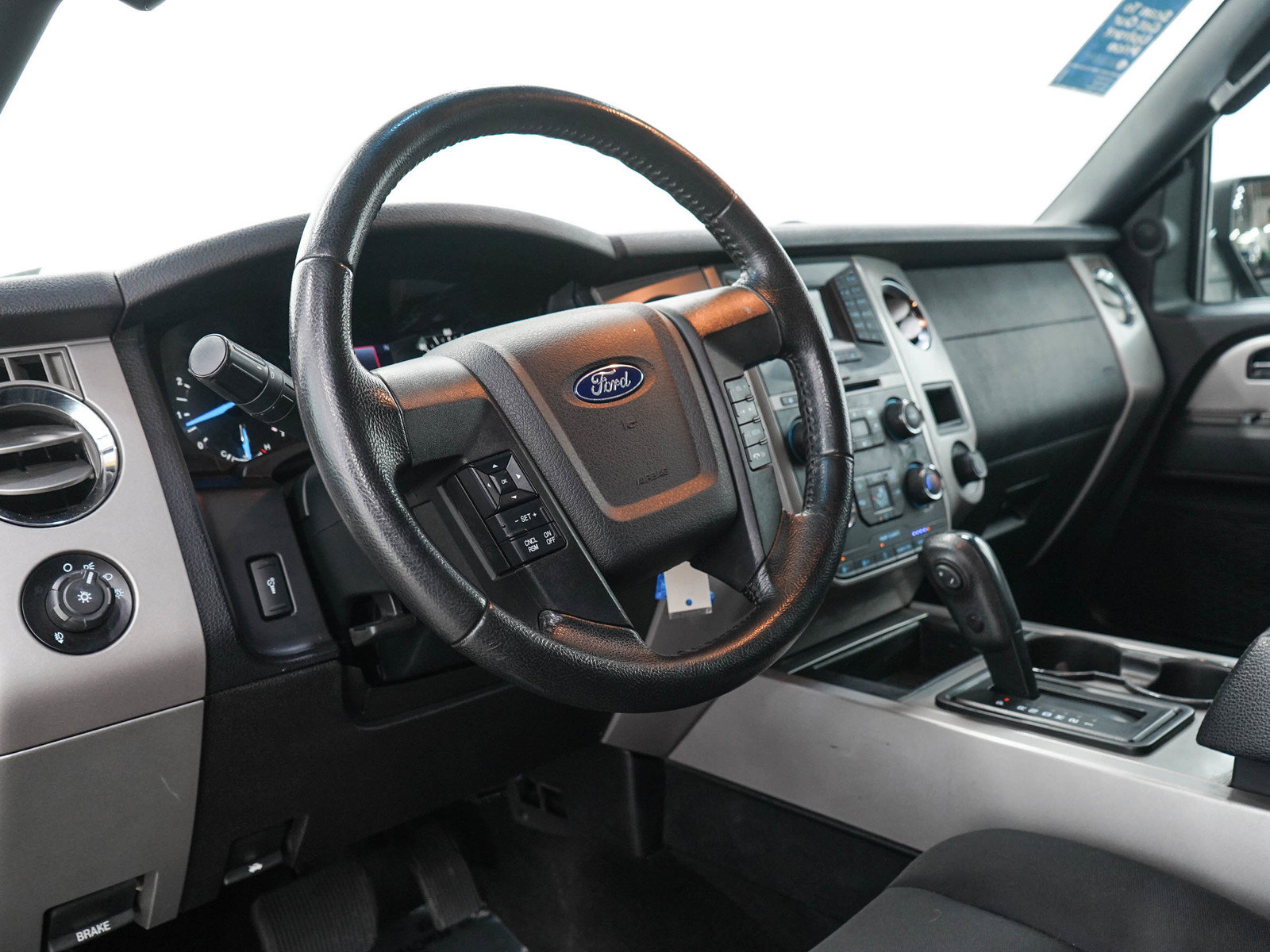 Used 2017 Ford Expedition EL XLT AWD/4WD image 24