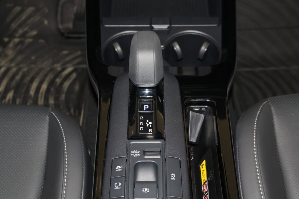 Used 2025 Toyota Prius XLE image 13