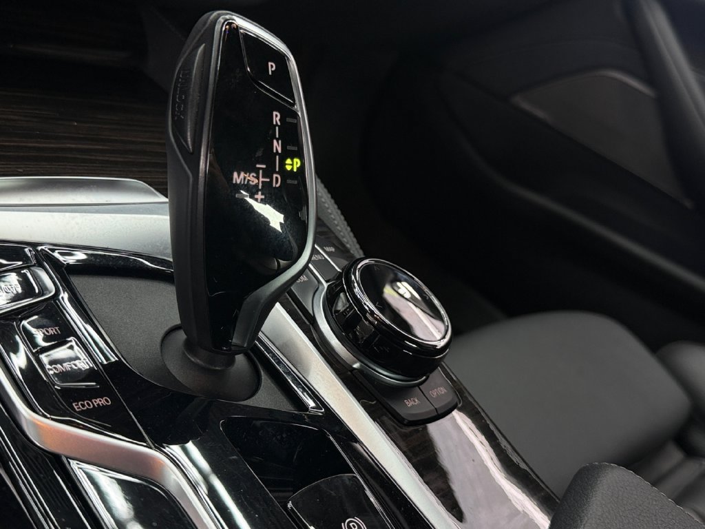 Used 2023 BMW 540i w/ Executive Package RWD image 21