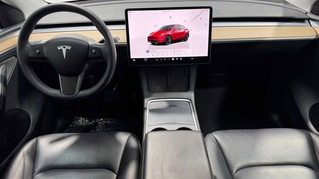 Used 2023 Tesla Model Y Long Range AWD/4WD image 16