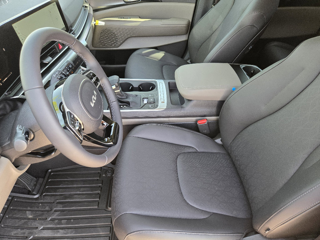 New 2026 Kia Carnival image 9