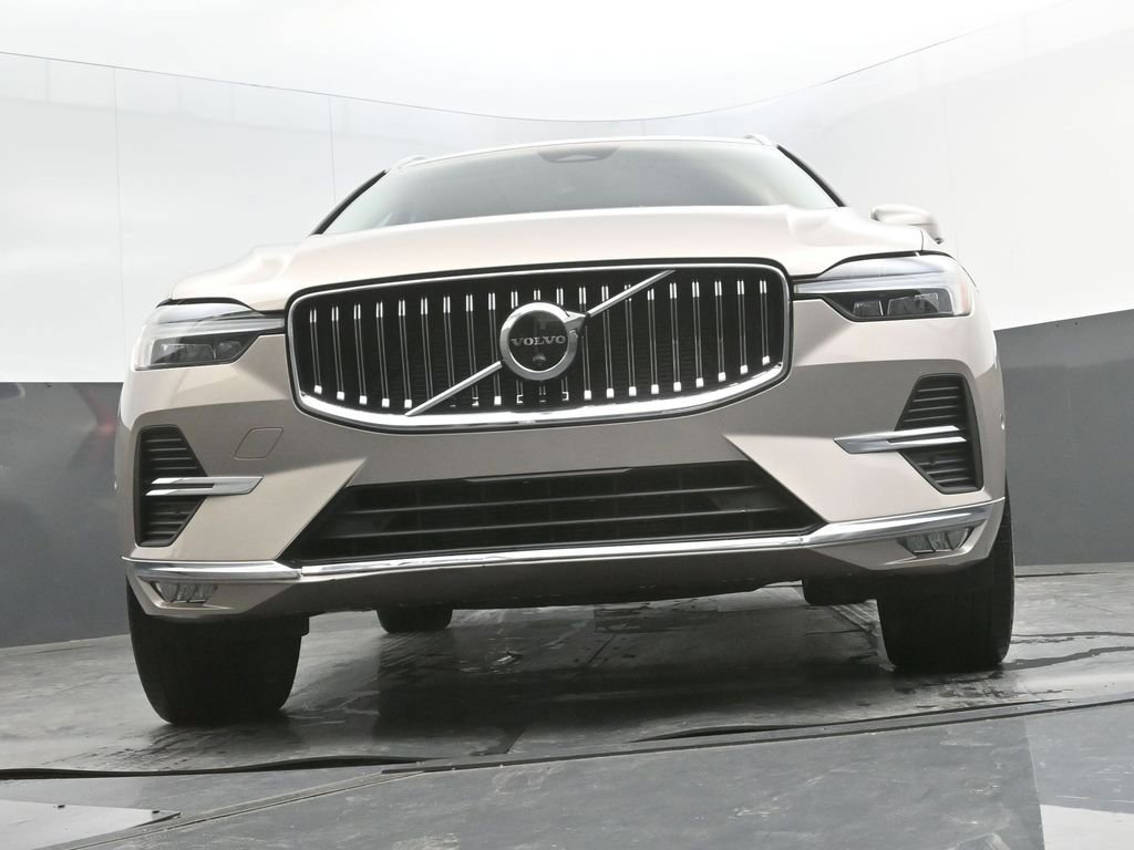 Certified 2023 Volvo XC60 B5 Plus image 38