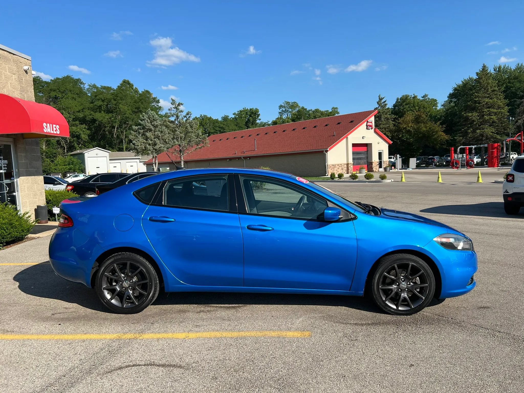Used 2016 Dodge Dart SXT FWD image 4